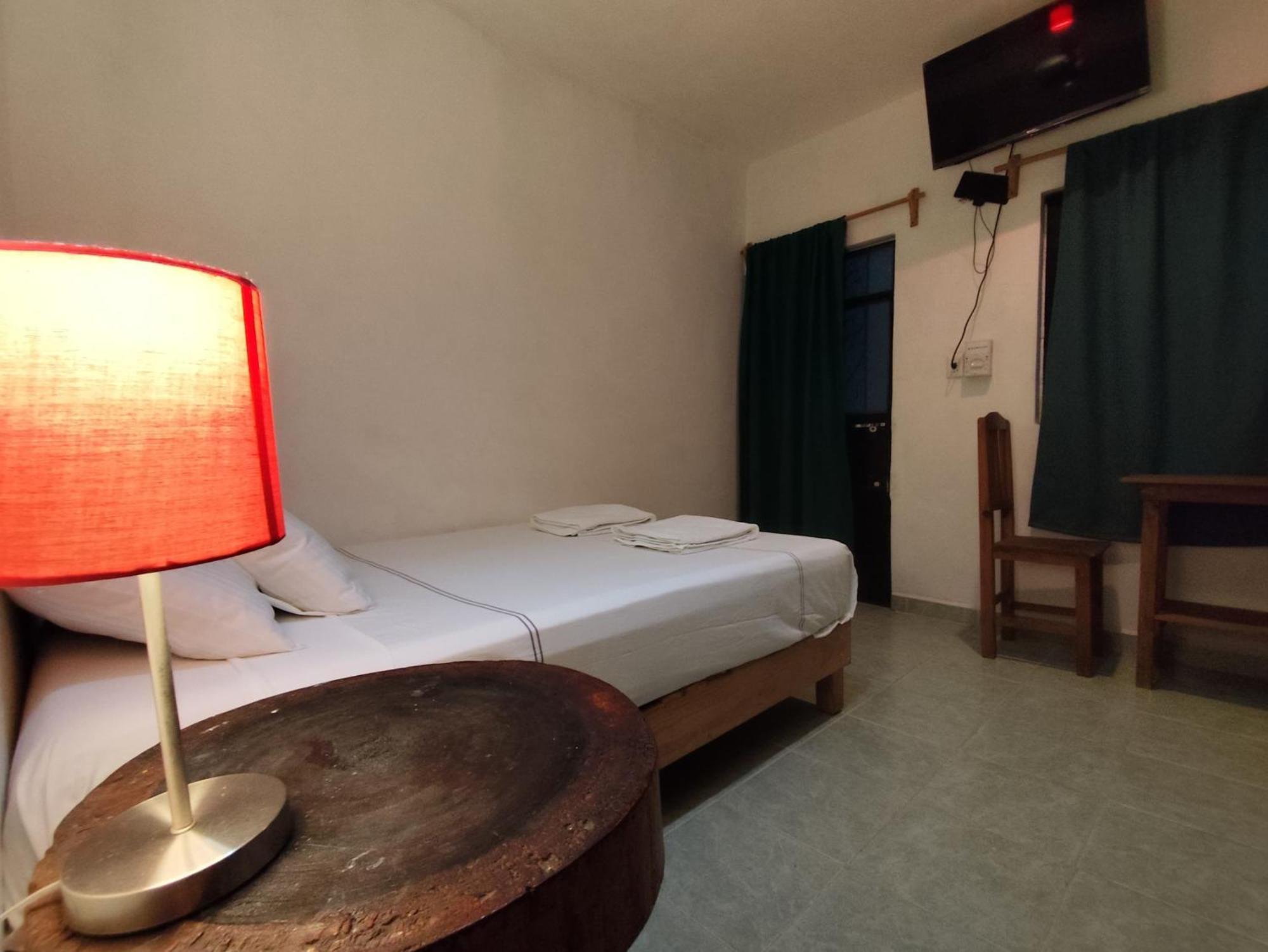 Alojamiento Ya'Ax Nah Playa del Carmen Ngoại thất bức ảnh